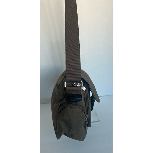 Baggallini Nylon Organizer Traveler Brown Multi Pocket Crossbody Purse - Picture 3 of 13